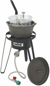 7. Bayou Classic B159 Outdoor Fish Cooker