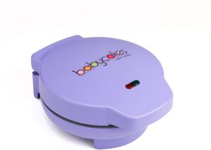 1. Babycakes CP-12 Cake Pop Maker