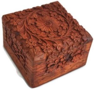 7. Artncraft Jewelry Box Novelty Item