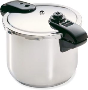 9. Presto 01370 8-Quart Pressure Cooker