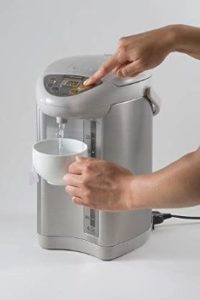 3. Zojirushi CD-JWC40HS Water Boiler & Warmer