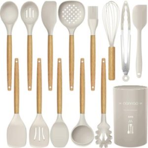 #7. Oannao Kitchen Utensil Set