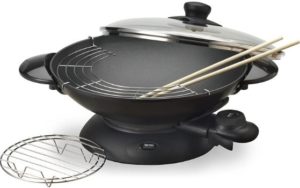 10. Aroma Housewares Professional AEW-306 Electric Wok